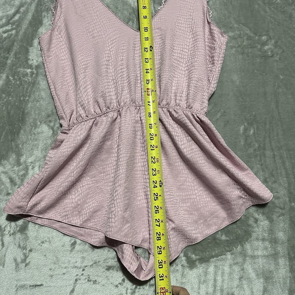Victorias Secret‎ Sleep Romper Womens Size M Pink Lace Flutter Romantic Feminine - Picture 9 of 9